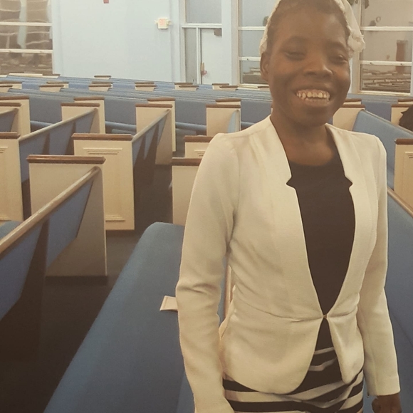 Meet your Posher, Danika - Picture 1 of 1